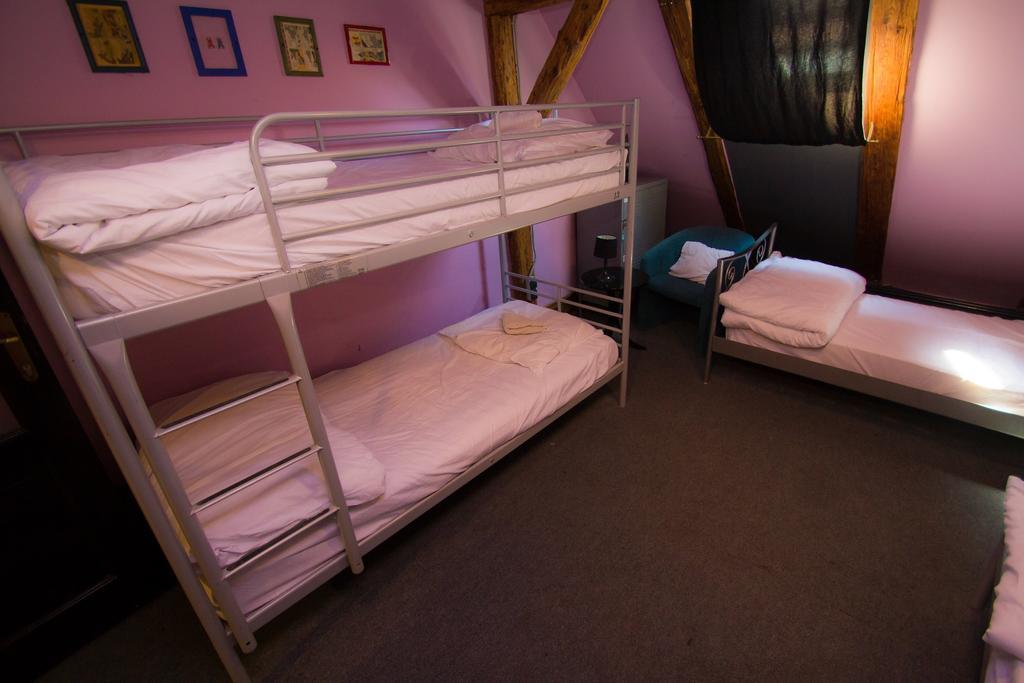 Hostel Tufna Осієк Екстер'єр фото
